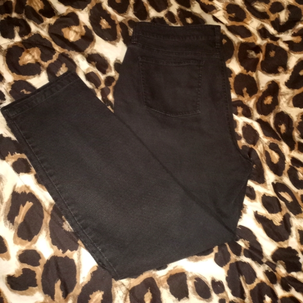 Eileen Fisher Size 12 Textured Stretch Jeans Crop Leg Black